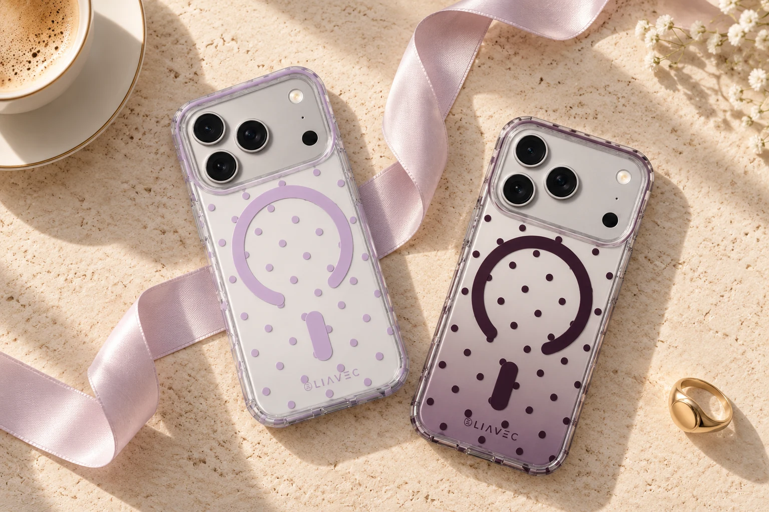 Etui Liavec Bubble w aranżacji z jedwabną wstążką