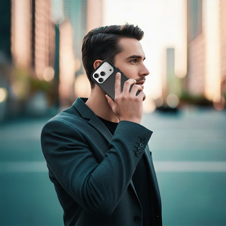 Liavec Carbon Core Case do Iphone 17 Pro Max